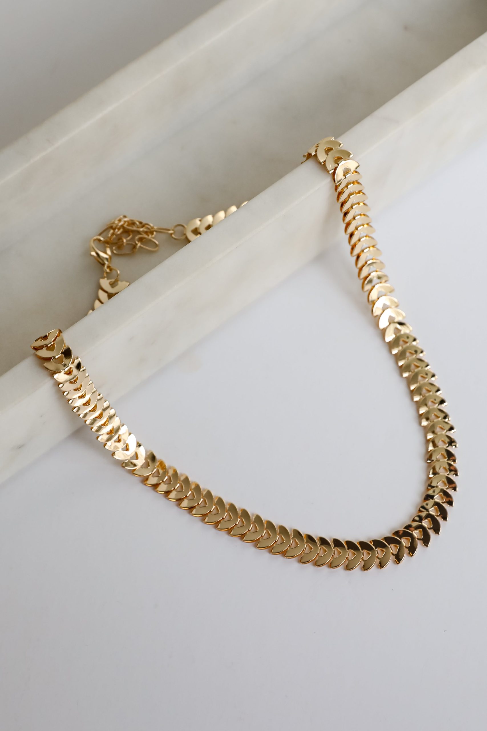 shopdressup_gold_chain_necklace-2_0f129f0f-d290-44ad-8bd0-fb74cc666fc5.jpg